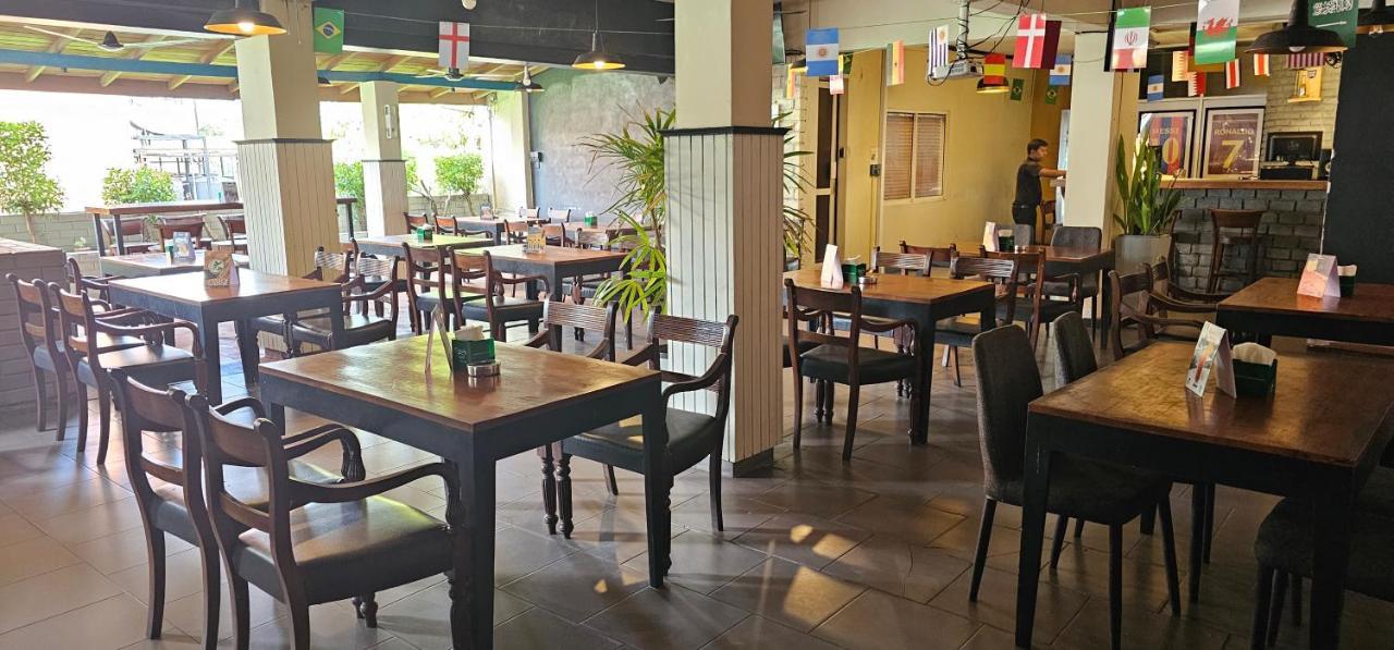 The Lion Pub & Hotel Dehiwala-Mount Lavinia Eksteriør billede